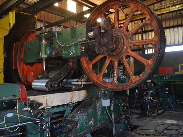 kockums-6'-single-setting-horizontal-band-mill-model-hsa-1-w/-slat-bed-feed-w/-press-rolls-w/-lube-system-w/-air-strain-w/-hood-rail-system-sn#4219-10-image-2