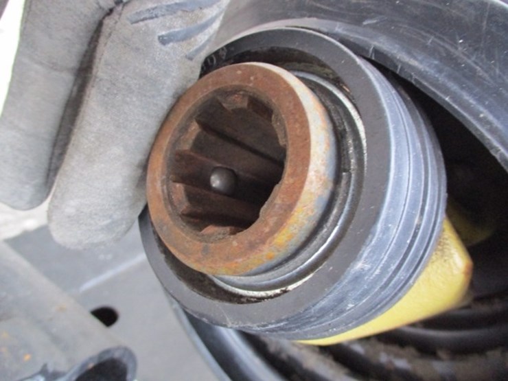 2019-mac-don-c3008-image-11