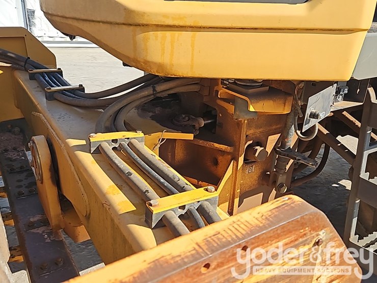 2018-volvo-sd115b-image-15