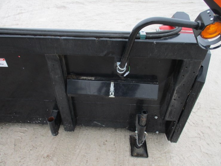 2019-mac-don-c3008-image-6