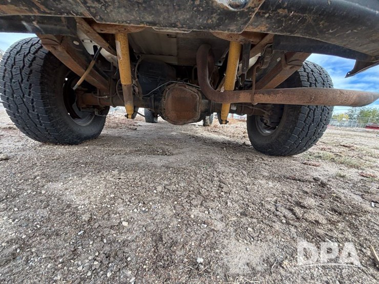 2000-ford-f350-image-32