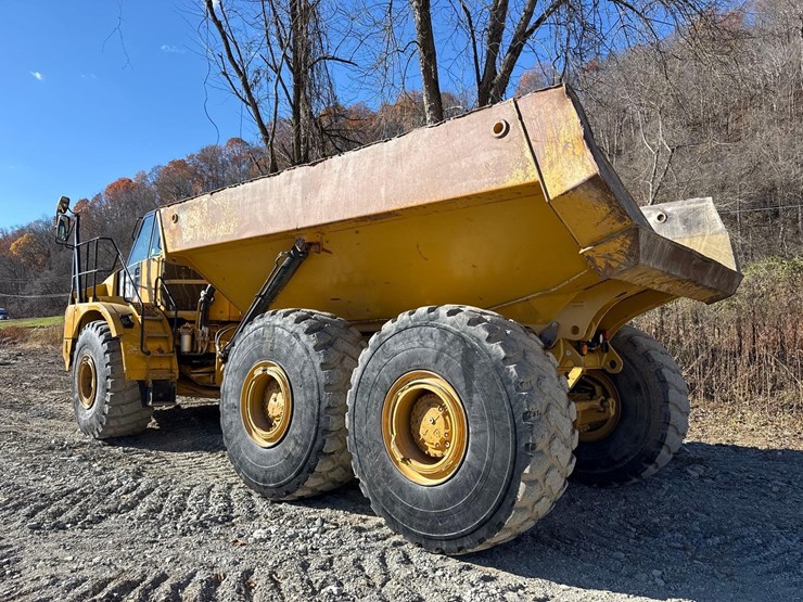 2016-caterpillar-745c-image-4