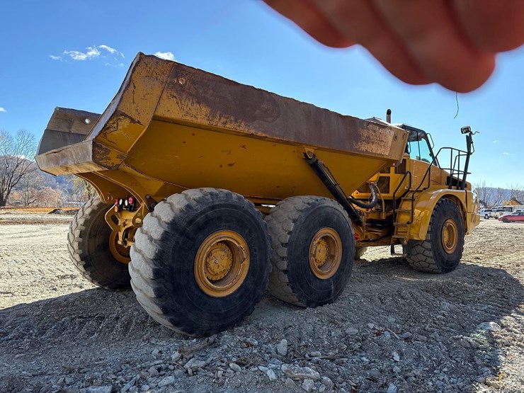 2016-caterpillar-745c-image-6