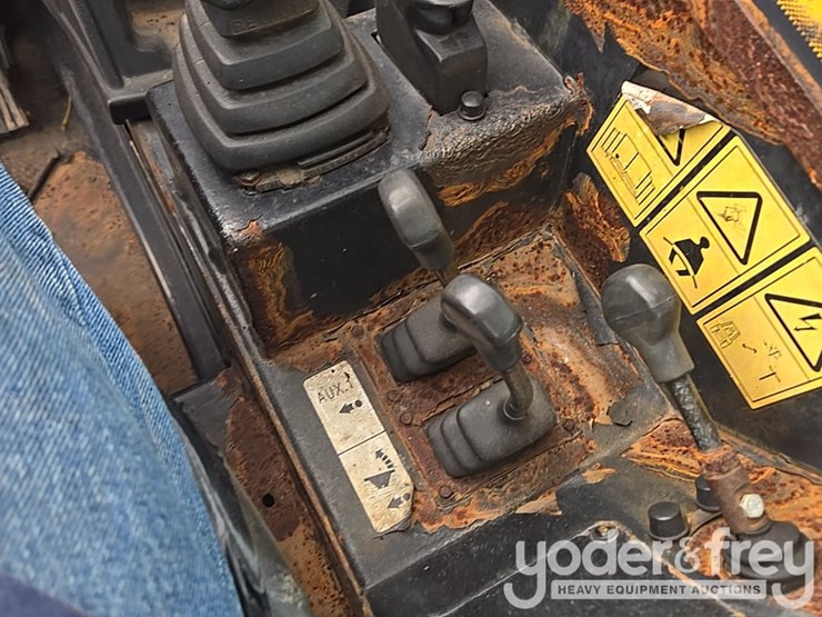 2017-jcb-506-36-image-91