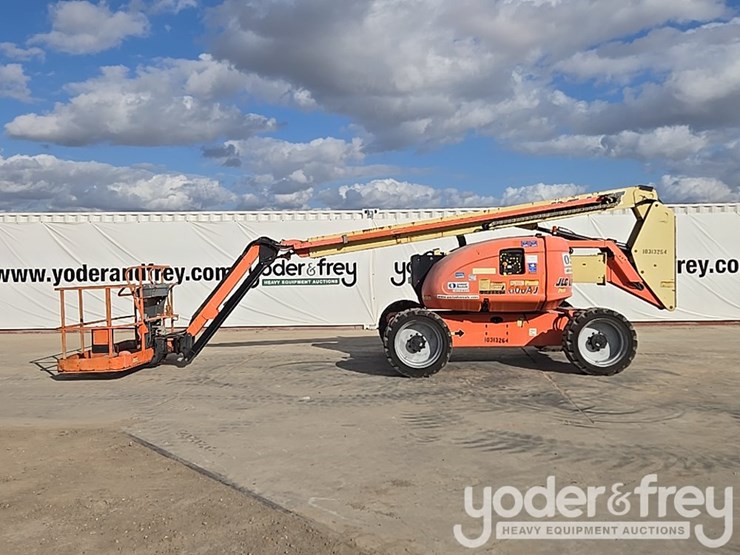 2014-jlg-600aj-image-2