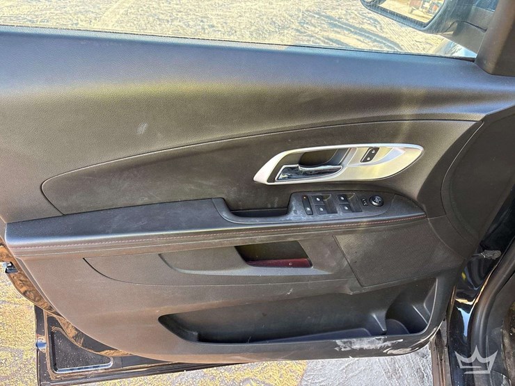 2015-chevrolet-equinox-image-12