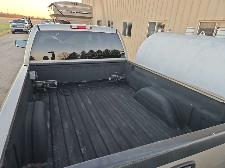 2002-chevrolet-2500-image-9