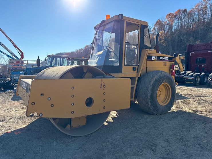 caterpillar-cs-583c-image-5