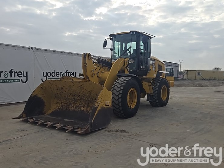 2014-caterpillar-938k-image-1