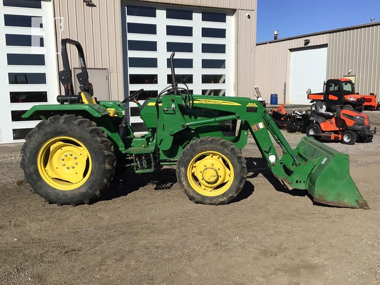 2014-john-deere-5045e-image-1