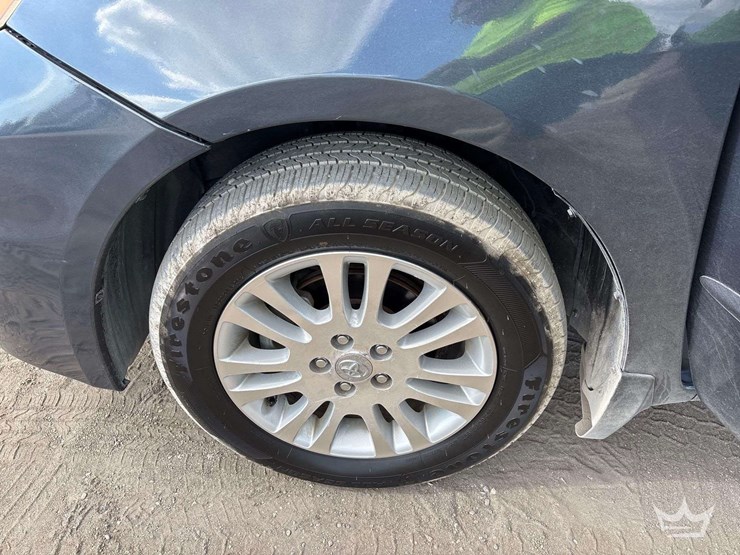 2008-toyota-sienna-image-21