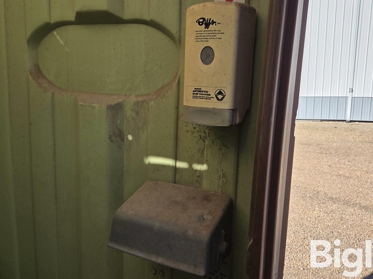 2010-carry-on-8'-utility-trailer-w/mini-biff-port-a-potty-image-19