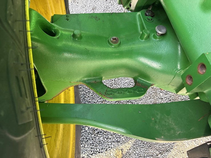 2015-john-deere-8295r-image-48
