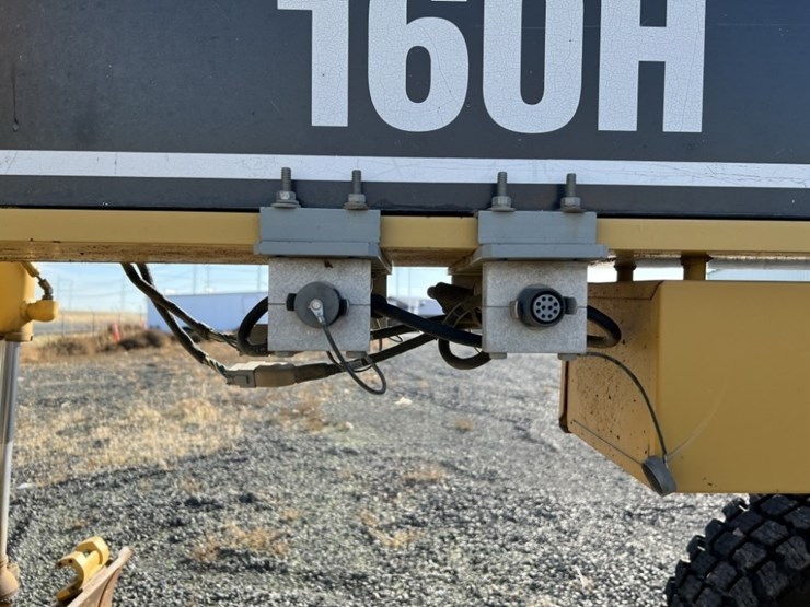 2006-caterpillar-160h-image-21