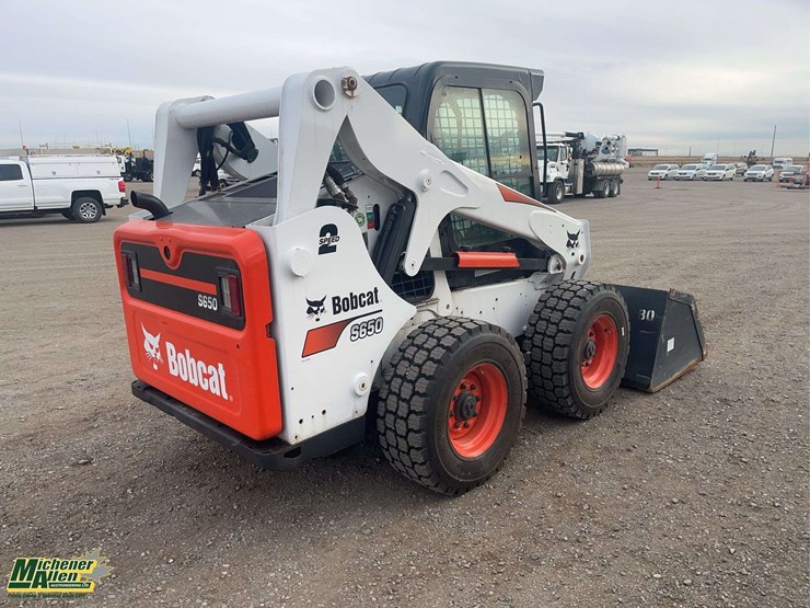 2015-bobcat-s650-image-4