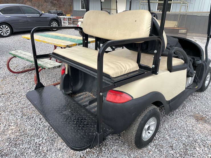 #3020-•-club-car-electric-golf-cart-image-14