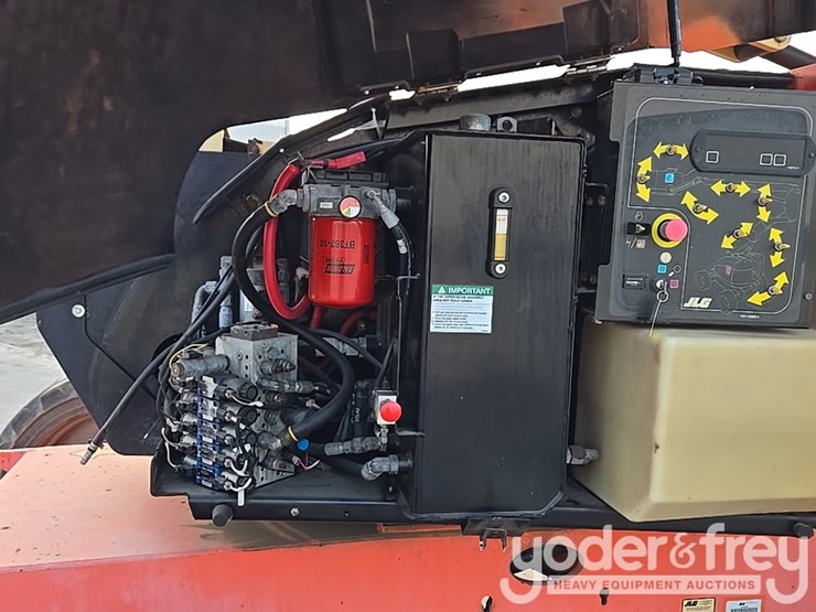 2015-jlg-600aj-image-72