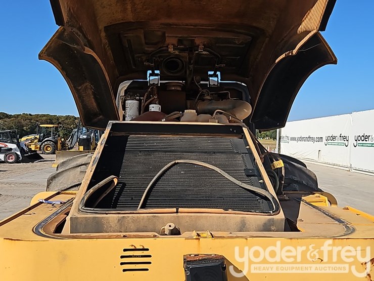 2018-volvo-sd115b-image-20