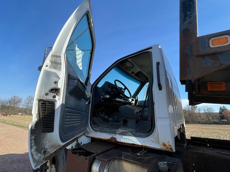 #3006-•-1999-chevy-c6500-single-axle-dump-flatbed-truck-(title-in-delay)-image-32