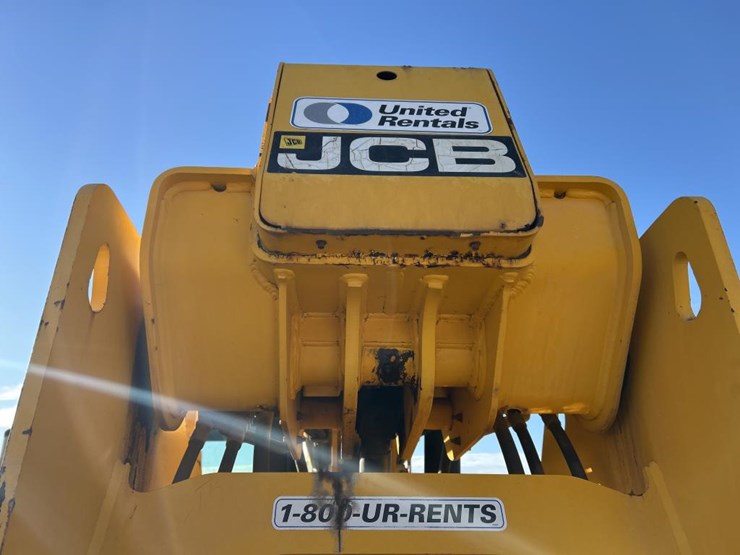 2016-jcb-507-42-image-30