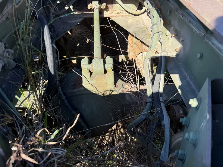 #22592-•-inop-1992-freightliner-t/a-daycab-truck-tractor-vin:-1fuymzyb1np520782-image-46