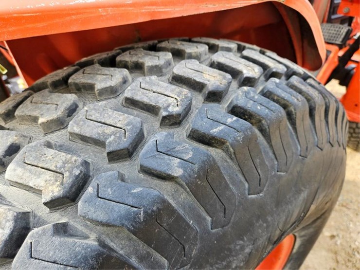 kubota-b7800-image-16