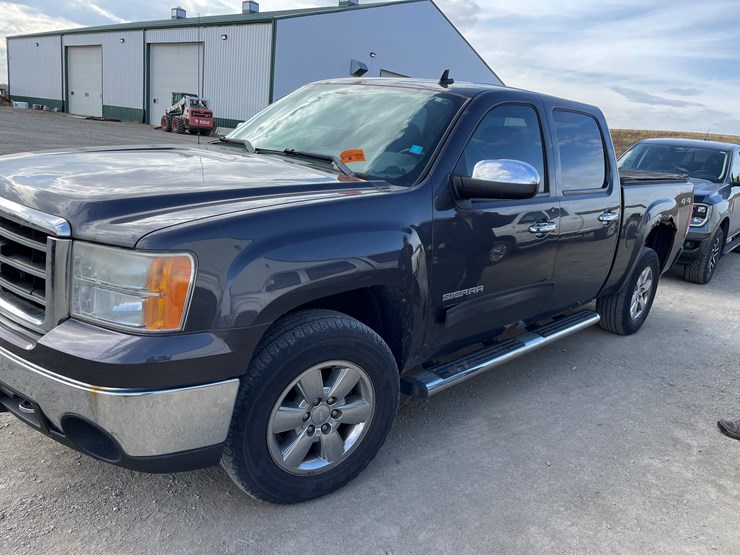 2010-gmc-1500-image-1