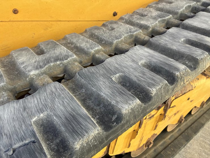 2018-caterpillar-259d-image-24