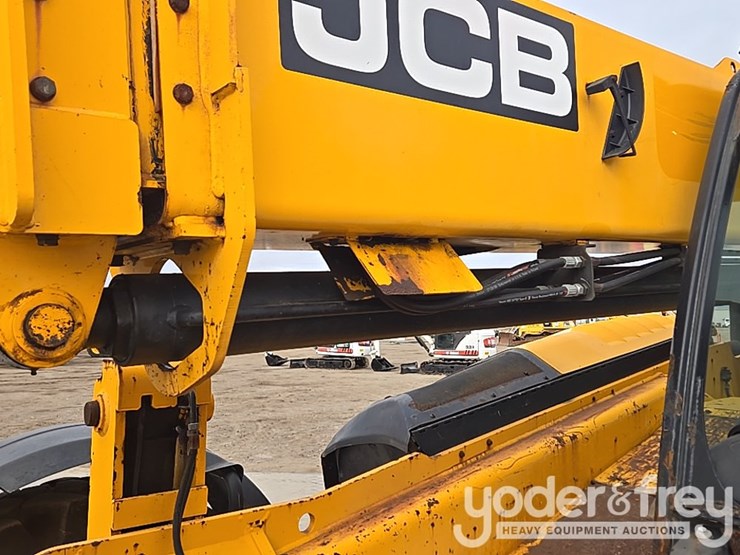 2017-jcb-506-36-image-33