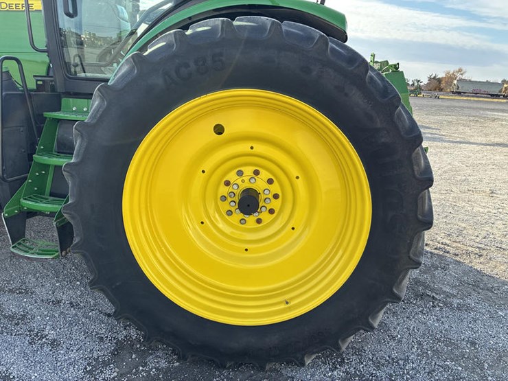 2015-john-deere-8295r-image-57