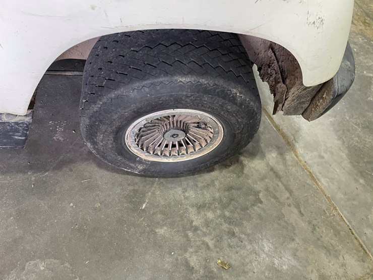 #3041-•-1996-yamaha-gas-golf-cart-image-5