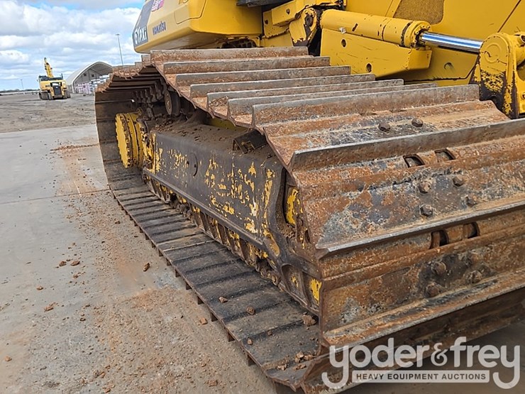 2023-komatsu-d61pxi-24-image-15