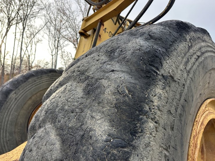 caterpillar-641-image-27