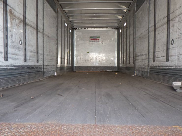 2018-peterbilt-220-image-16