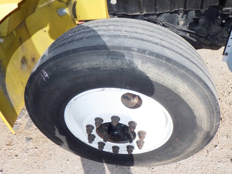 2020-international-mv607-image-25