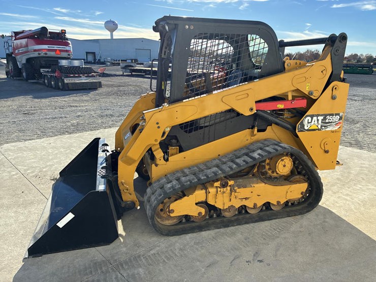 2018-caterpillar-259d-image-10