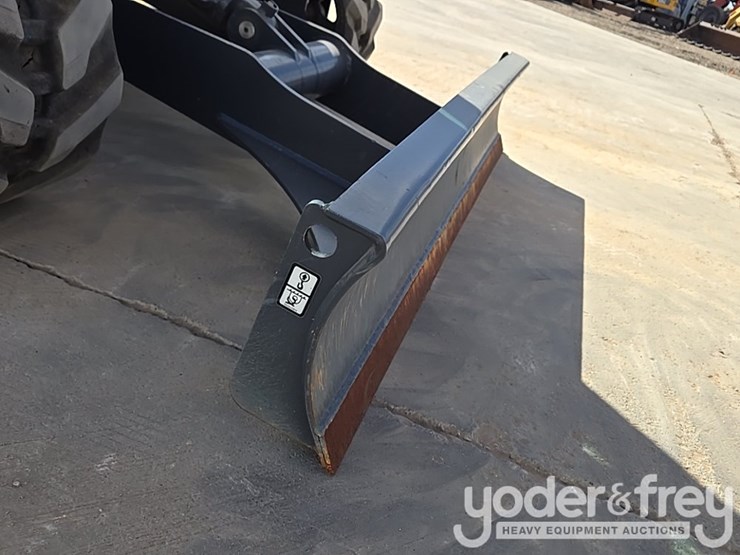 2024-develon-dx27z-7-image-14