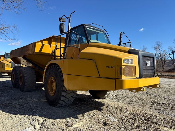 2016-caterpillar-745c-image-9