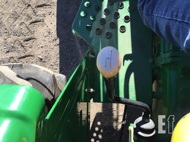 2014-john-deere-5045e-image-20