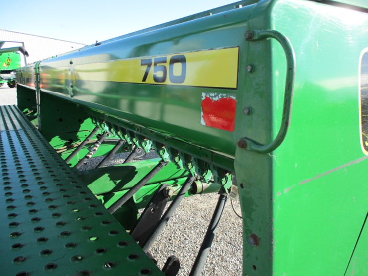 john-deere-750-image-17