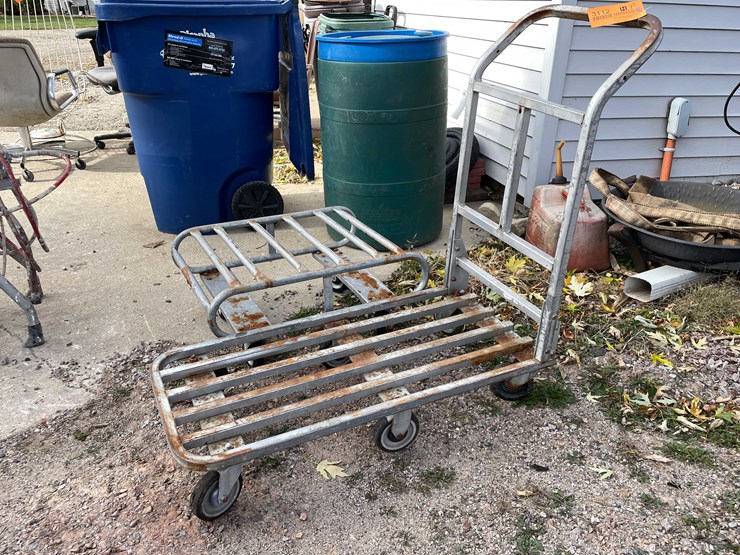 #3112-•-(2)-steel-carts-image-1