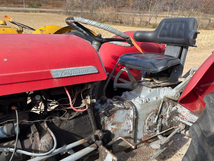 #3017-•-ferguson-wide-front-tractor-image-10