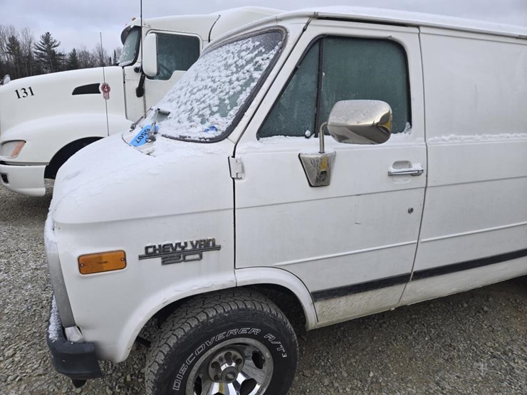 1995-chevrolet-g20-image-9