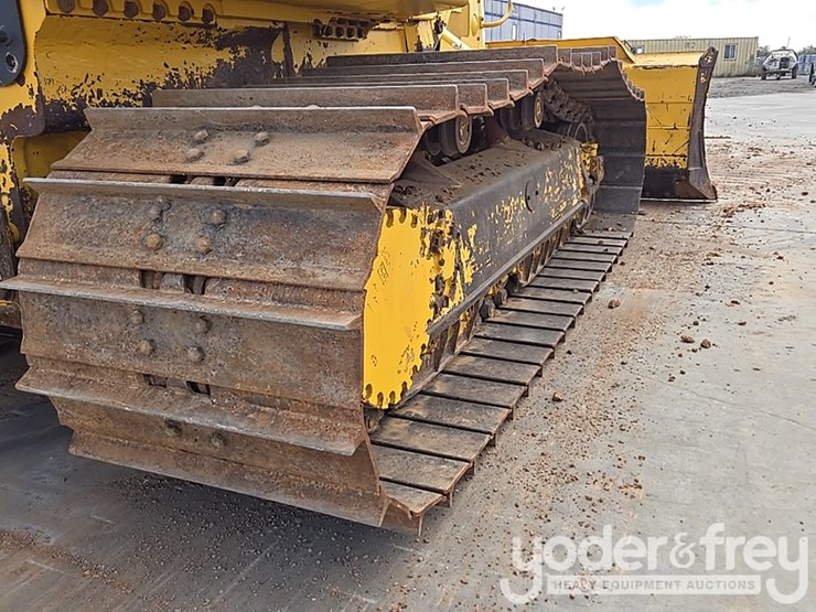 2023-komatsu-d61pxi-24-image-16