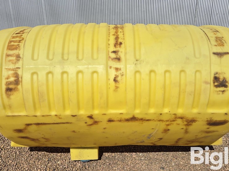 1,000-gal-poly-tank-image-2