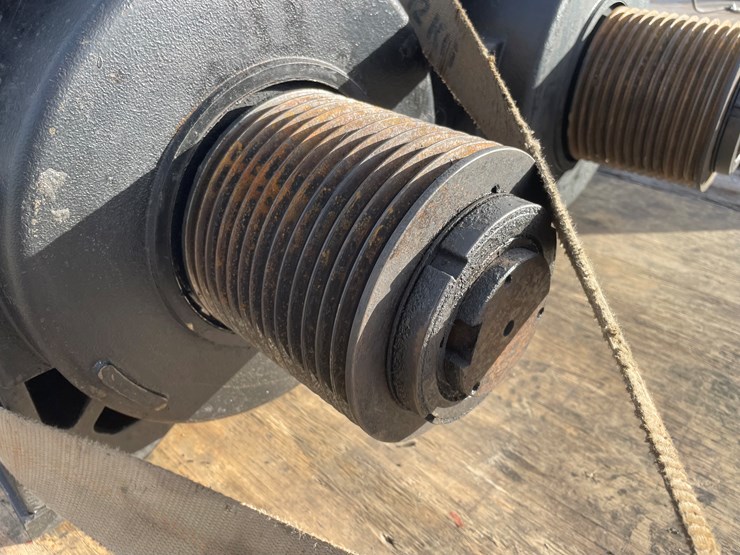 #3033-•-fanuc-ap50-electric-motor-image-3