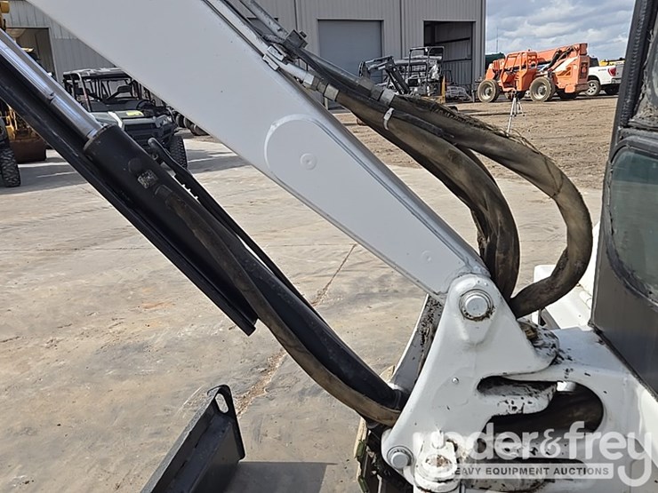 bobcat-331g-image-33