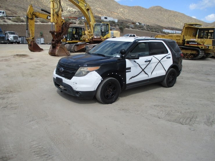 2014-ford-explorer-image-1