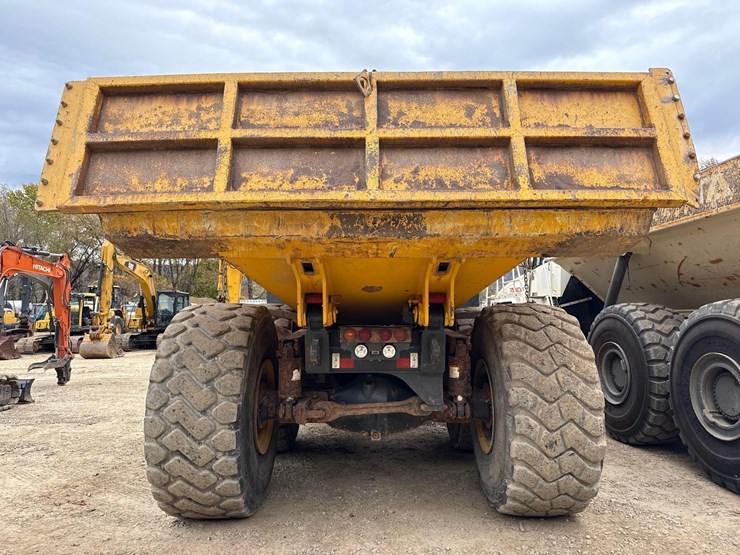 komatsu-hm400-3-image-5