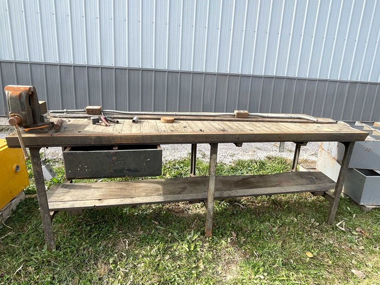 #3141-•-shop-bench-and-vice-image-1